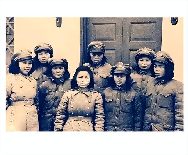 kaiyun中国官方网站1949年4月的广州一群女兵在大陆的最后一餐(图9)
