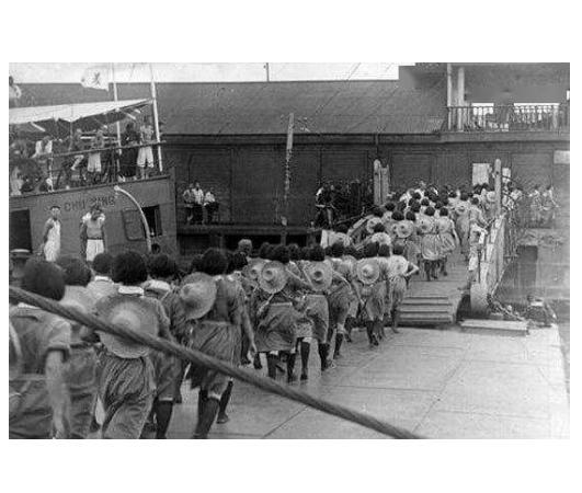 kaiyun中国官方网站1949年4月的广州一群女兵在大陆的最后一餐(图8)