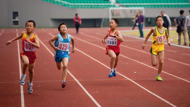 kaiyun官网小学班主任不会轻易告诉家长的5条真相做到后容易培养出学霸(图2)