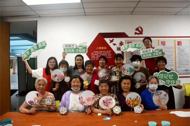 凌晨两点一位老人打了40个电话(图5)